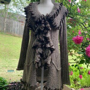 Fancy brown knit Cardigan with faux fur trims size medium LAPIS